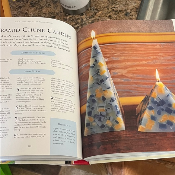 The Michaels Book of Arts & Crafts - Picture 3 of 4